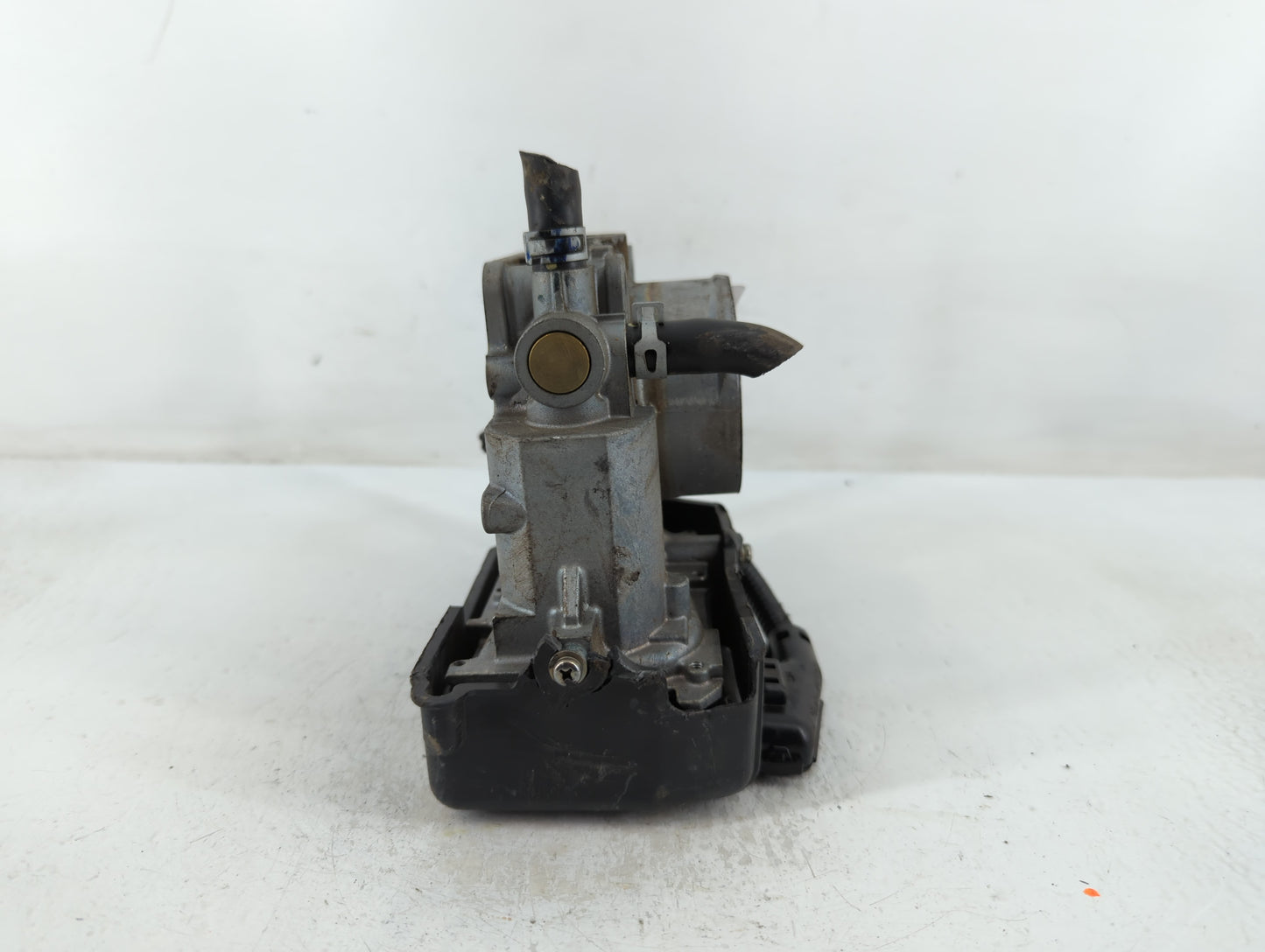2016-2022 Honda Civic Throttle Body P/N:U38497347106 GMF4A Fits Fits 2016 2017 2018 2019 2020 2021 2022 OEM Used Auto Parts 