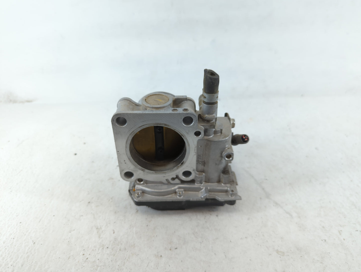 2016-2022 Honda Civic Throttle Body P/N:M60405 GMH1A Fits Fits 2016 2017 2018 2019 2020 2021 2022 OEM Used Auto Parts - Oemu