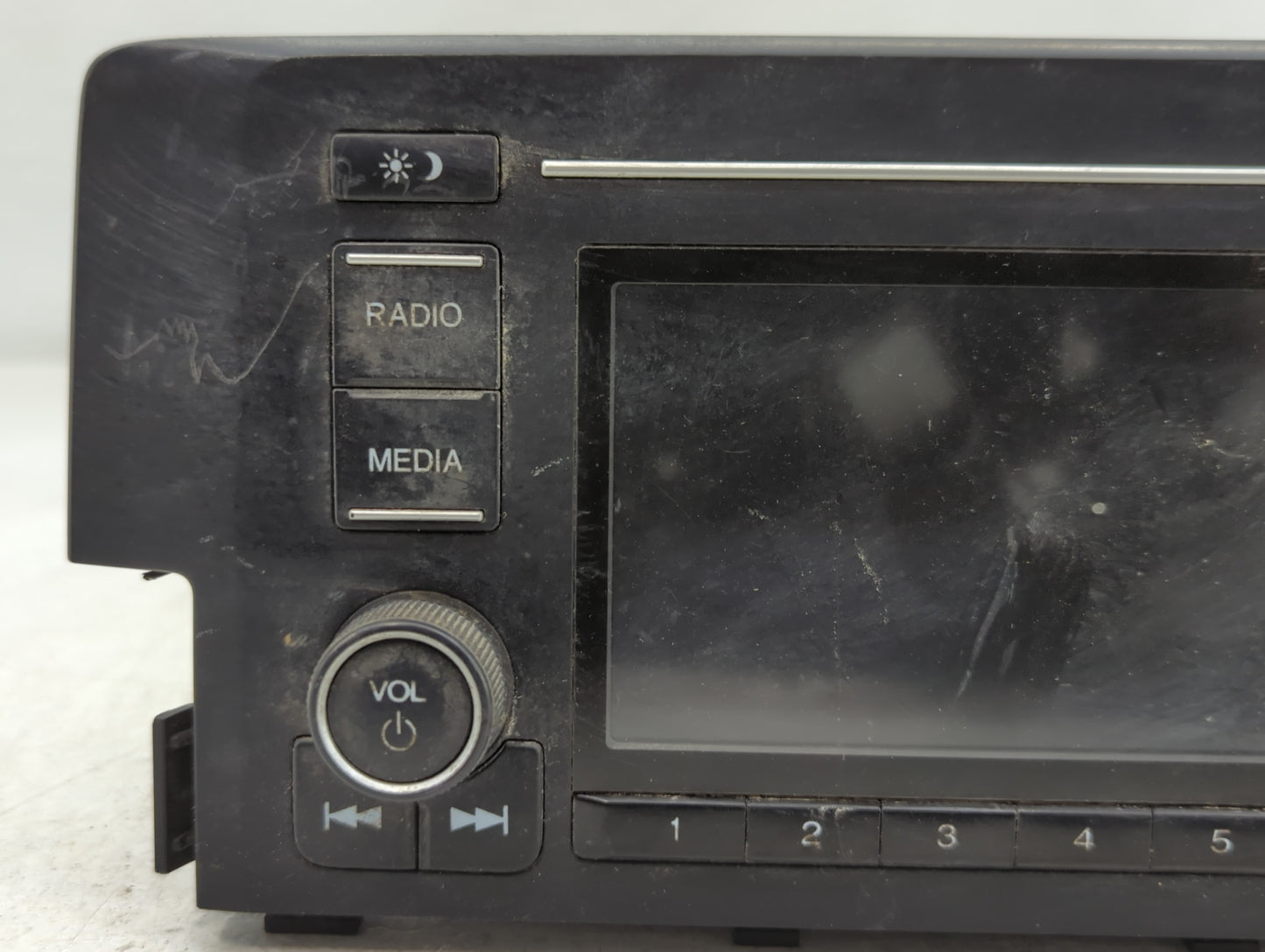 2016-2017 Honda Civic Am Fm Cd Player Radio Receiver - Oemusedautoparts1.com