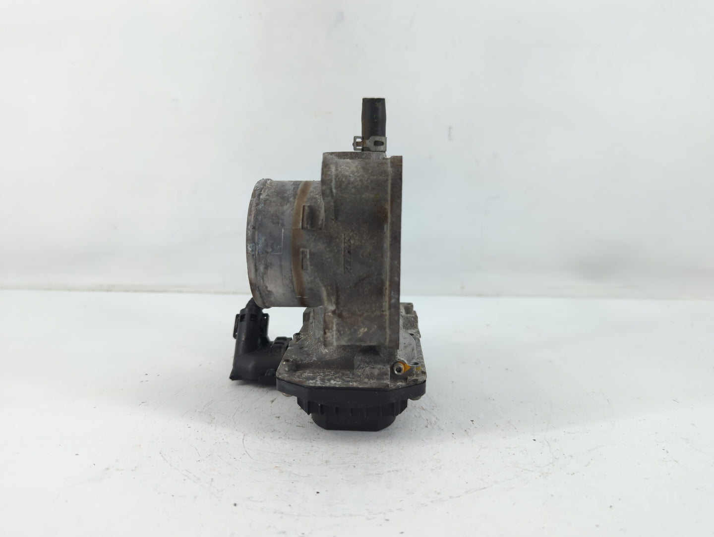 2016-2022 Honda Civic Throttle Body P/N:177812 GMFMA 160127 Fits Fits 2016 2017 2018 2019 2020 2021 2022 OEM Used Auto Parts