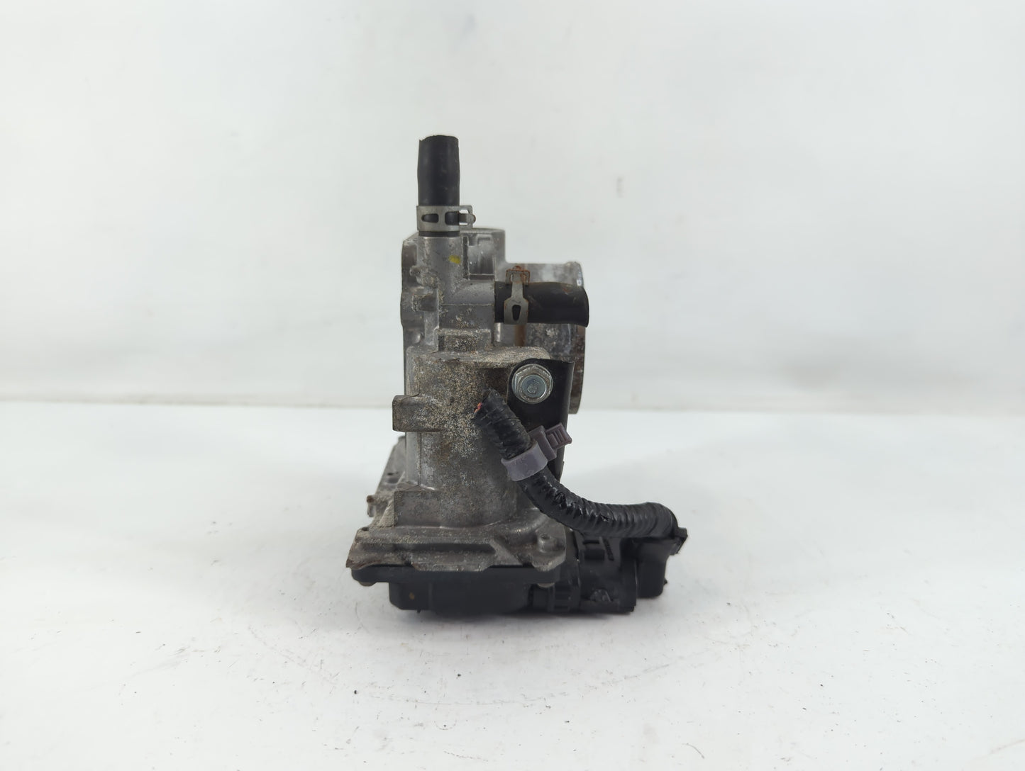 2016-2022 Honda Civic Throttle Body P/N:177812 GMFMA 160127 Fits Fits 2016 2017 2018 2019 2020 2021 2022 OEM Used Auto Parts