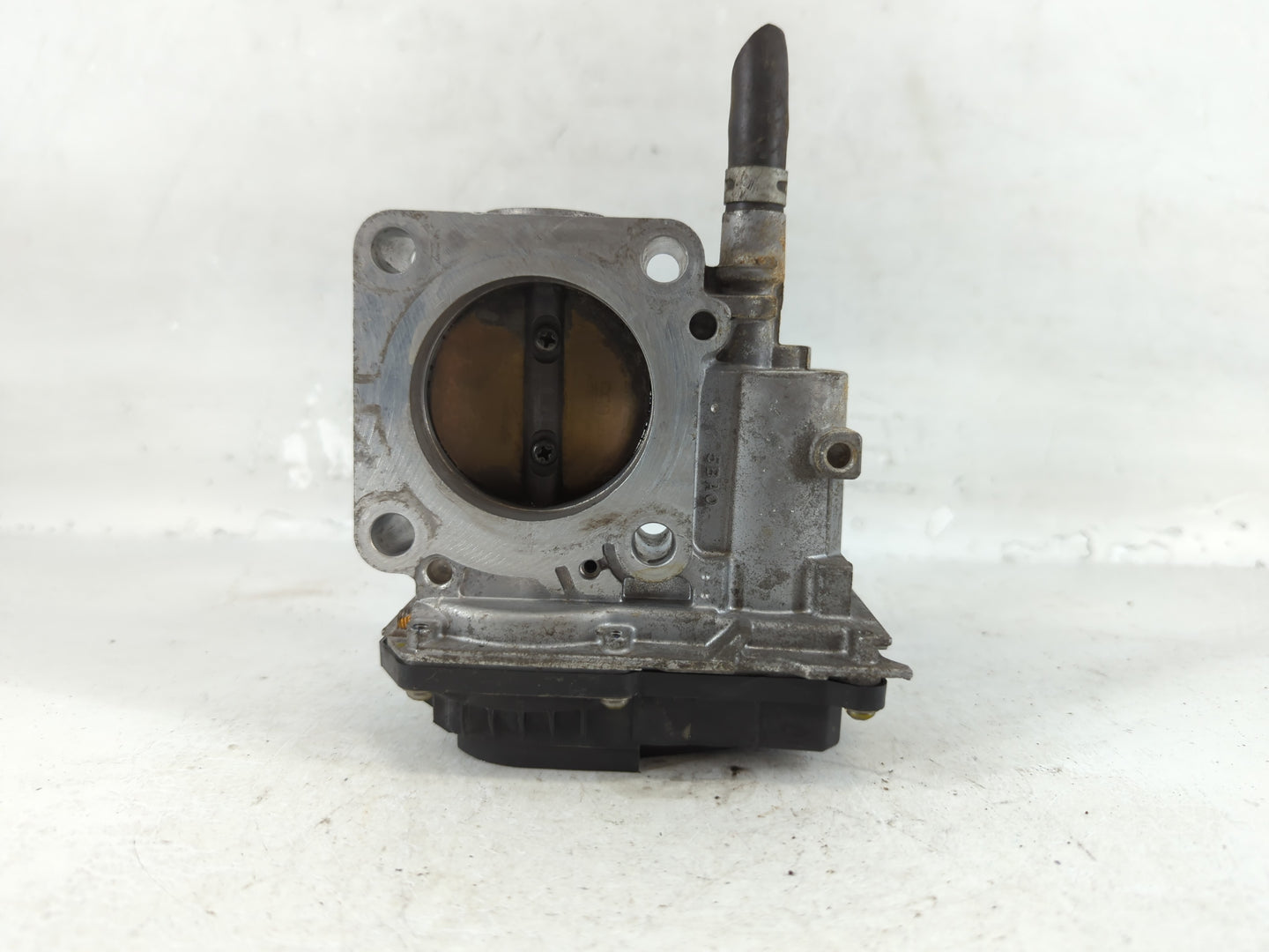 2016-2022 Honda Civic Throttle Body P/N:324798 M60405, GMH1A Fits Fits 2016 2017 2018 2019 2020 2021 2022 OEM Used Auto Part