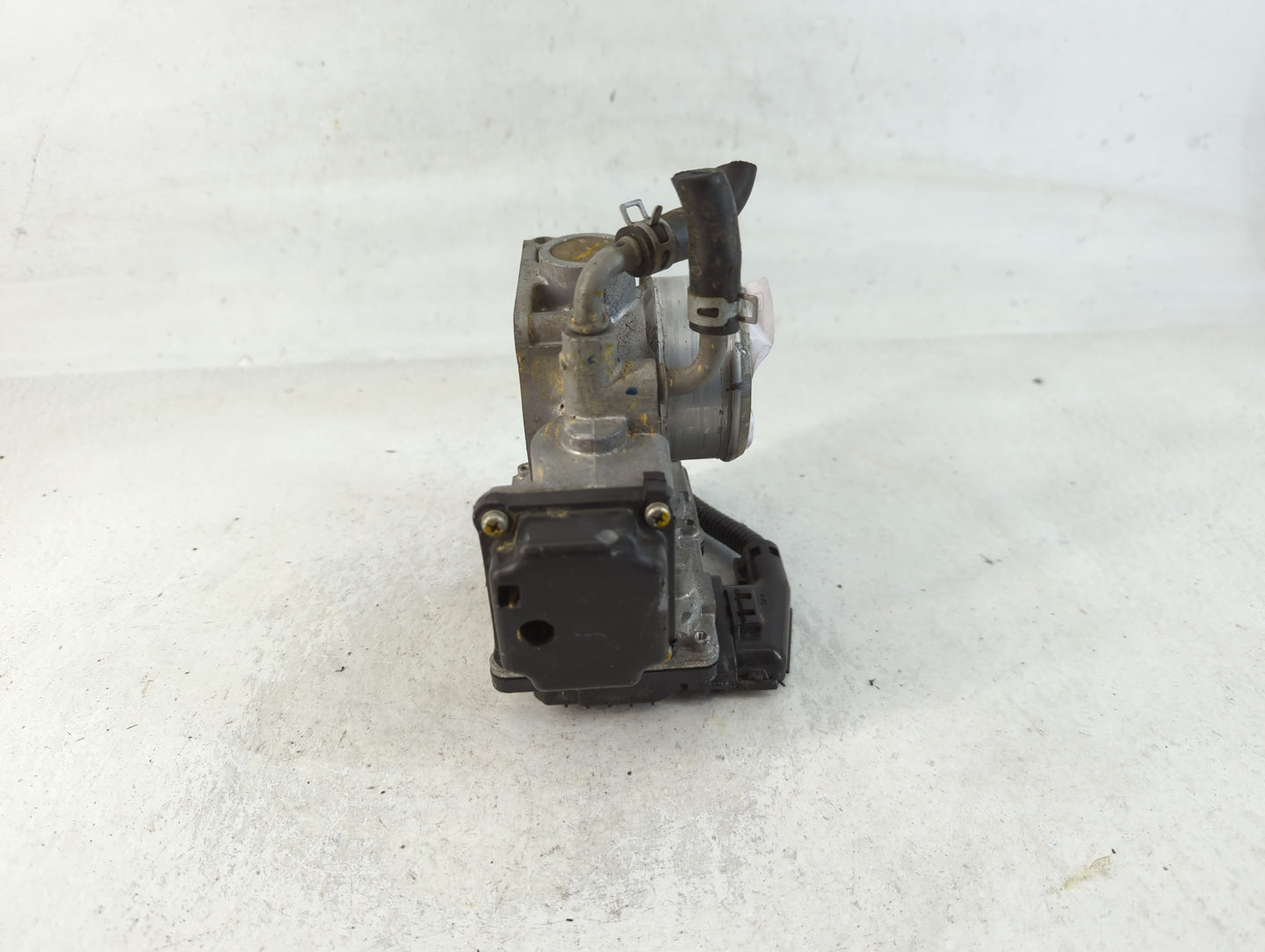 2016-2022 Honda Civic Throttle Body P/N:281580 M60315, GMG9A Fits Fits 2016 2017 2018 2019 2020 2021 2022 OEM Used Auto Part
