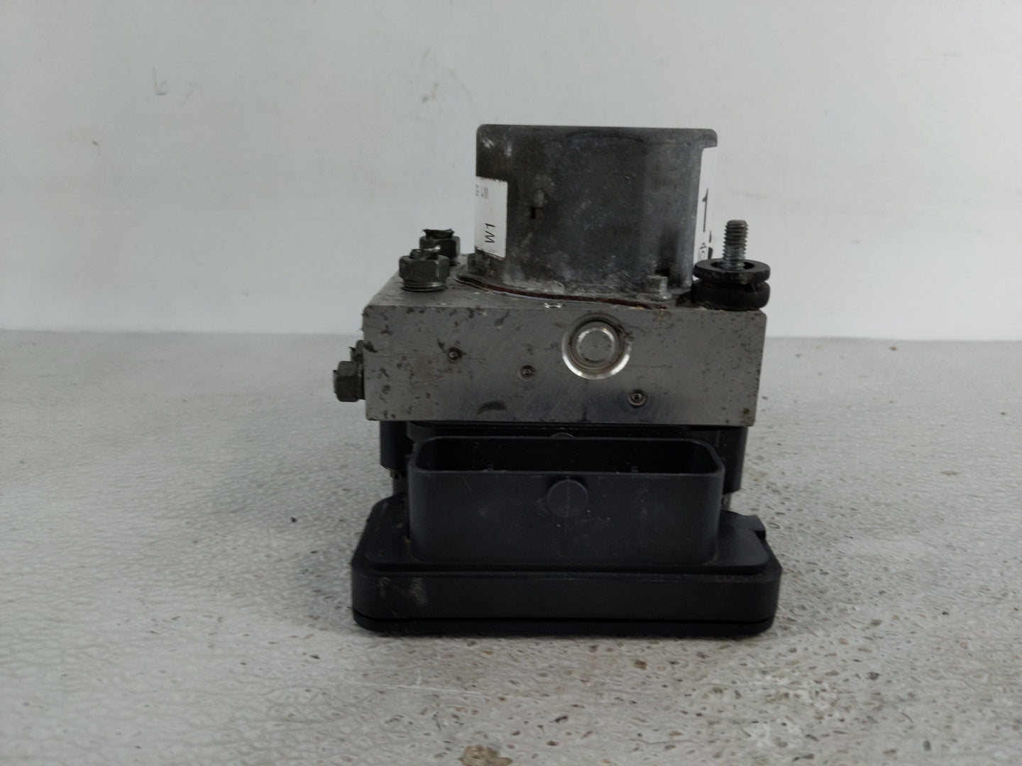 2015-2016 Honda Cr-V ABS Pump Control Module Replacement Fits Fits 2015 2016 OEM Used Auto Parts - Oemusedautoparts1.com