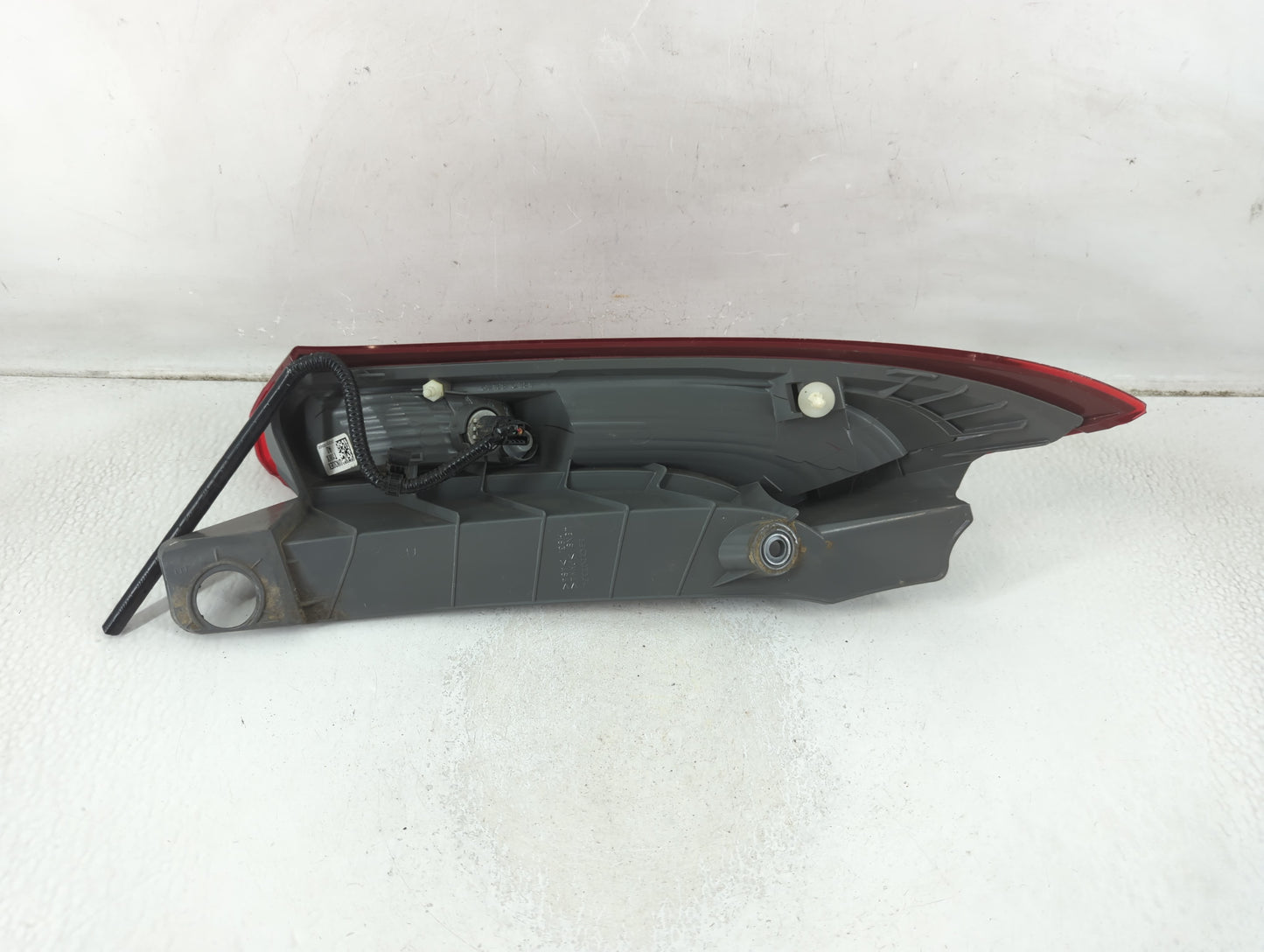 2015-2016 Honda Cr-V Tail Light Assembly Passenger Right OEM P/N:UP12EXT1WX Fits Fits 2015 2016 OEM Used Auto Parts - Oemuse