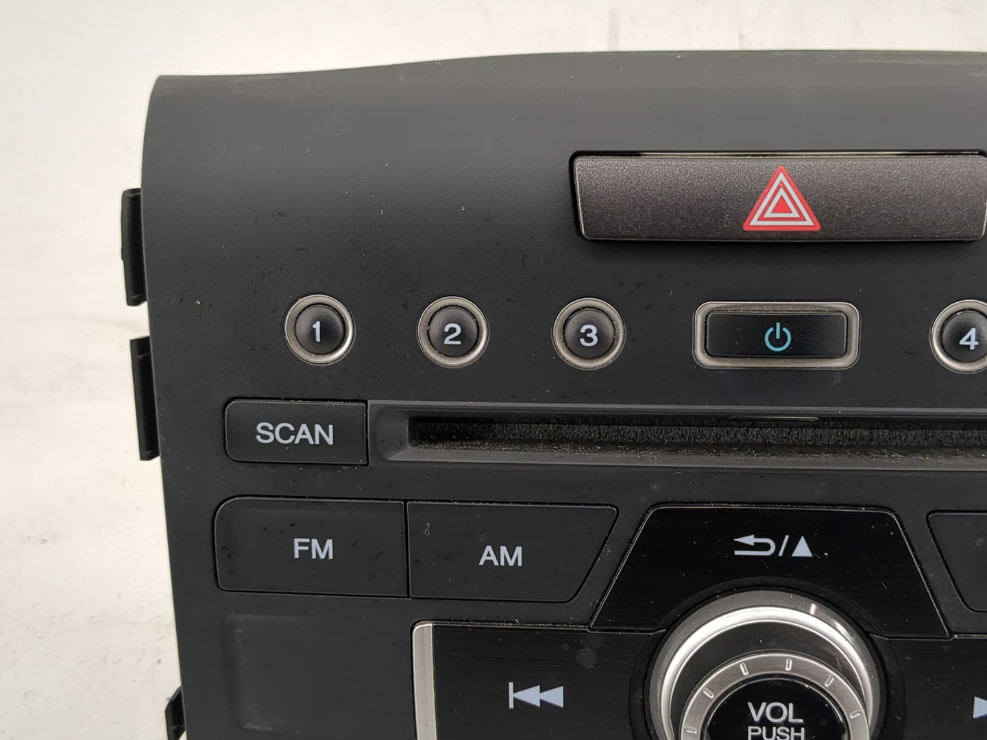 2015-2016 Honda Cr-V Radio AM FM Cd Player Receiver Replacement P/N:39100-T0A-A911-M1 Fits Fits 2015 2016 OEM Used Auto Part