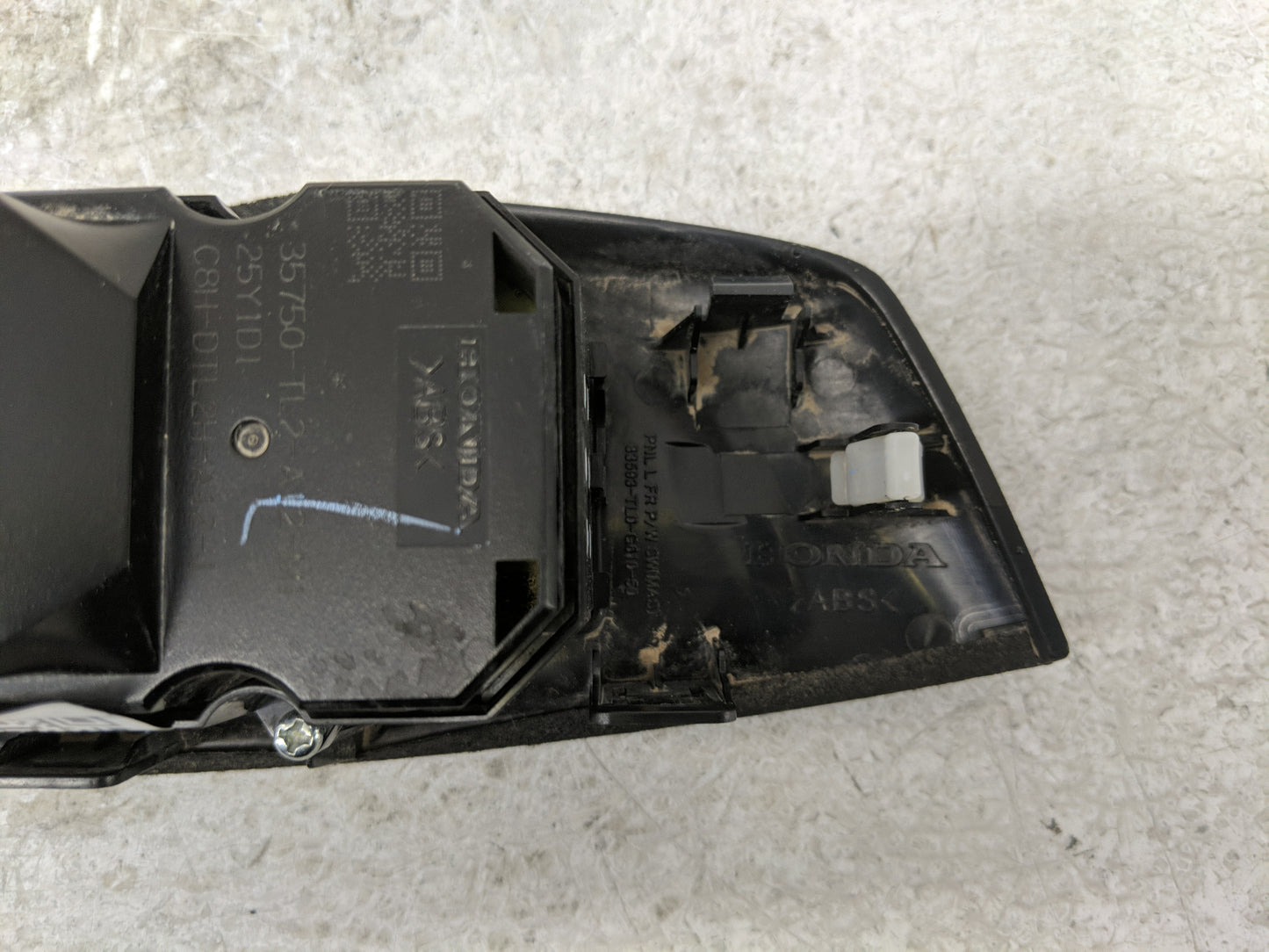 2014-2016 Honda Cr-V Master Power Window Switch Replacement Driver Side Left Fits Fits 2014 2015 2016 OEM Used Auto Parts - 