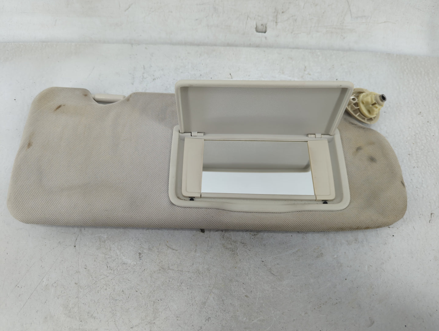 2015-2016 Honda Cr-V Sun Visor Shade Replacement Passenger Right Mirror Fits Fits 2015 2016 OEM Used Auto Parts - Oemusedaut