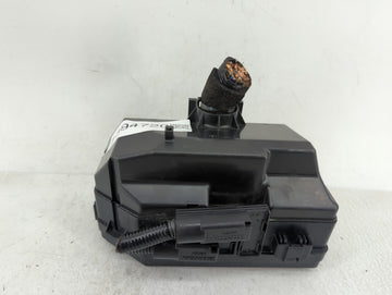 2015-2016 Honda Cr-V Fusebox Fuse Box Panel Relay Module P/N:T1W A010 A0 Fits Fits 2015 2016 OEM Used Auto Parts - Oemusedau