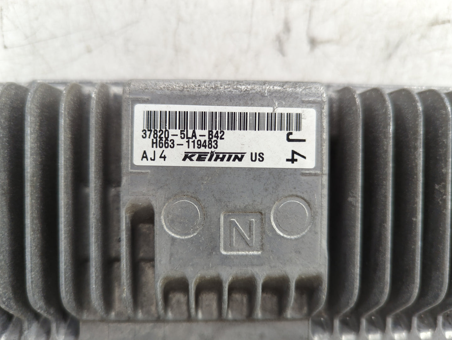 2016 Honda Cr-V PCM Engine Control Computer ECU ECM PCU OEM P/N:37820-5LA-B42 Fits OEM Used Auto Parts - Oemusedautoparts1.c