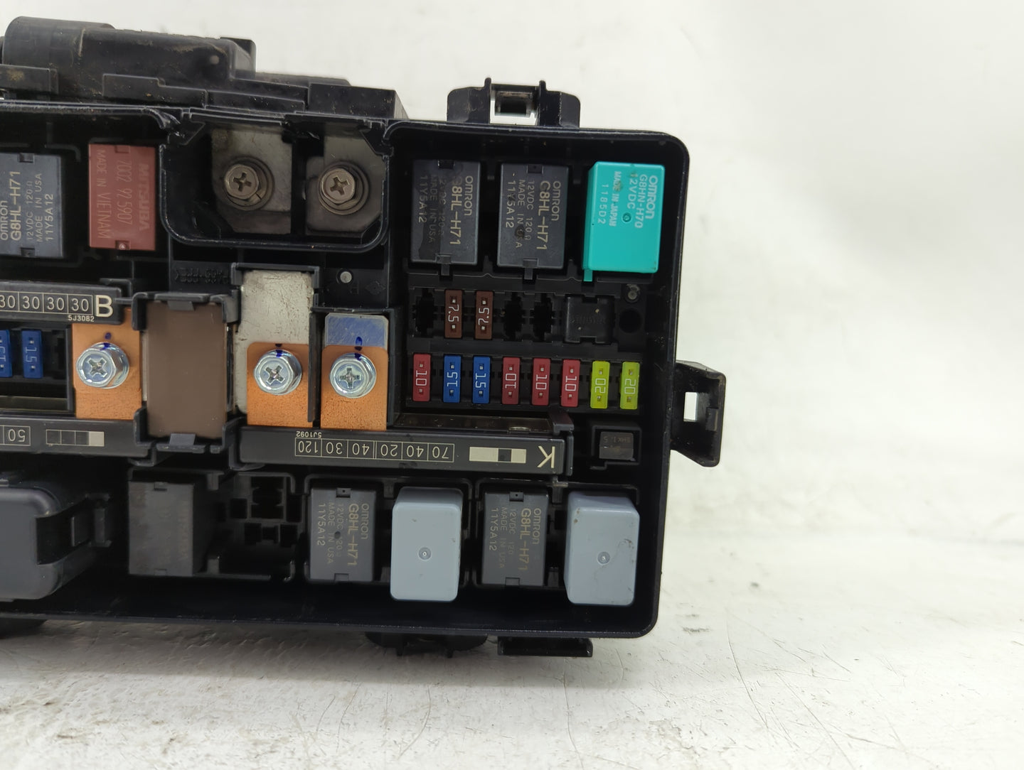 2015-2016 Honda Cr-V Fusebox Fuse Box Panel Relay Module P/N:T1W A010 Fits Fits 2015 2016 OEM Used Auto Parts - Oemusedautop