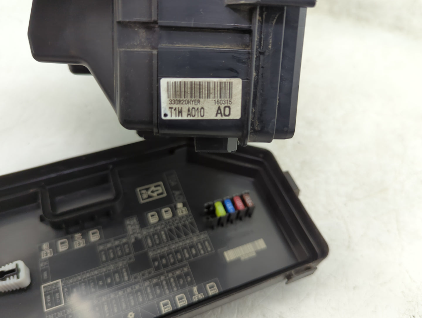 2015-2016 Honda Cr-V Fusebox Fuse Box Panel Relay Module P/N:T1W A010 A0 Fits Fits 2015 2016 OEM Used Auto Parts - Oemusedau