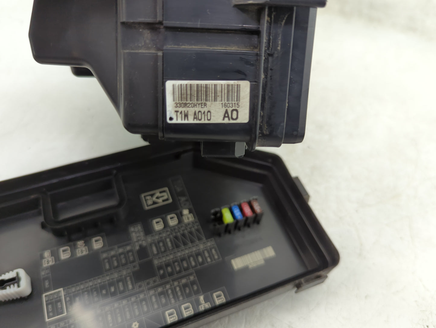 2015-2016 Honda Cr-V Fusebox Fuse Box Panel Relay Module P/N:T1W A010 A0 Fits Fits 2015 2016 OEM Used Auto Parts - Oemusedau