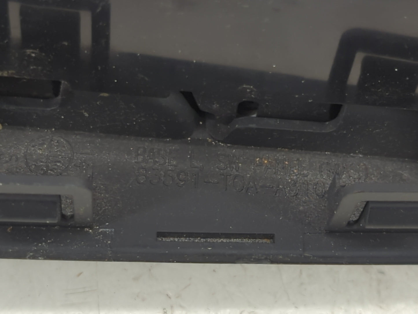2014-2016 Honda Cr-V Master Power Window Switch Replacement Driver Side Left P/N:83591-T0A-A310 Fits Fits 2014 2015 2016 OEM