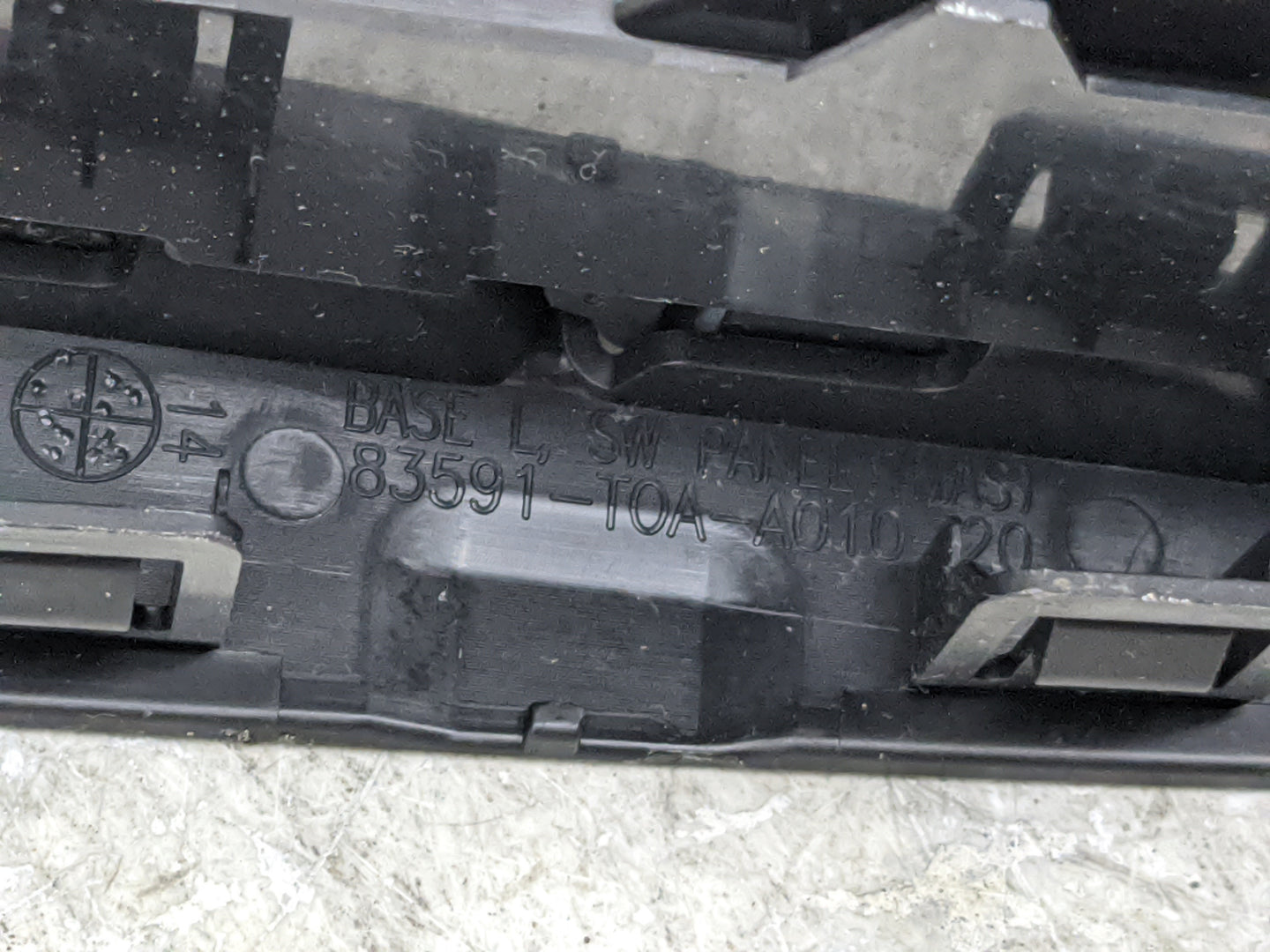 2014-2016 Honda Cr-V Master Power Window Switch Replacement Driver Side Left P/N:83591-T0A-A010-20 Fits Fits 2014 2015 2016 