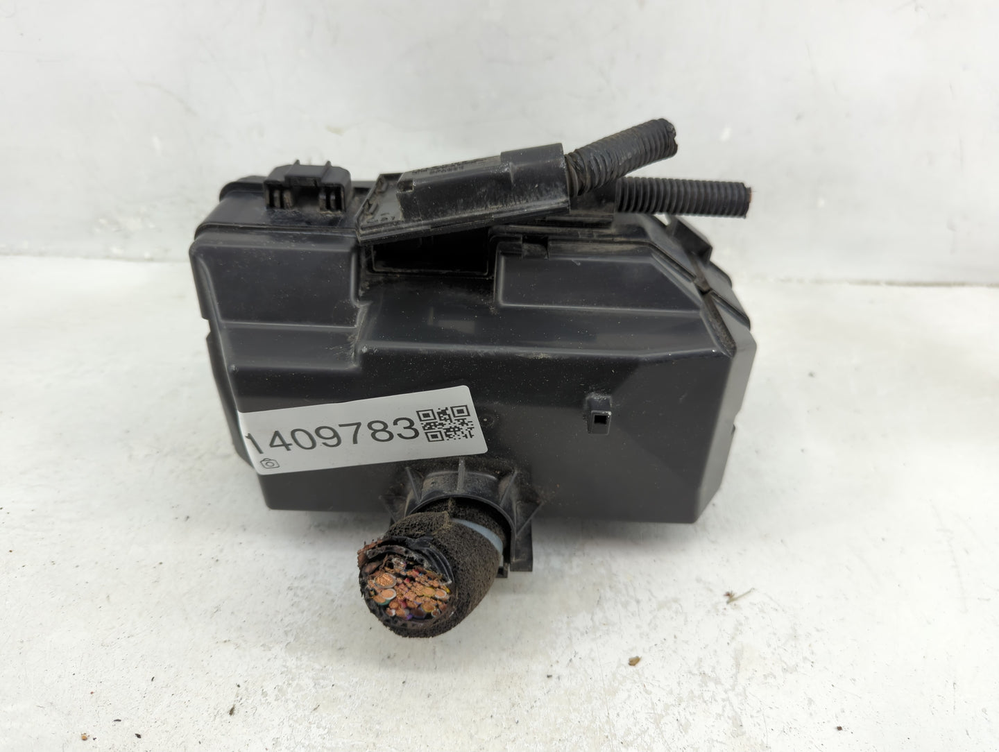 2015-2016 Honda Cr-V Fusebox Fuse Box Panel Relay Module Fits Fits 2015 2016 OEM Used Auto Parts - Oemusedautoparts1.com