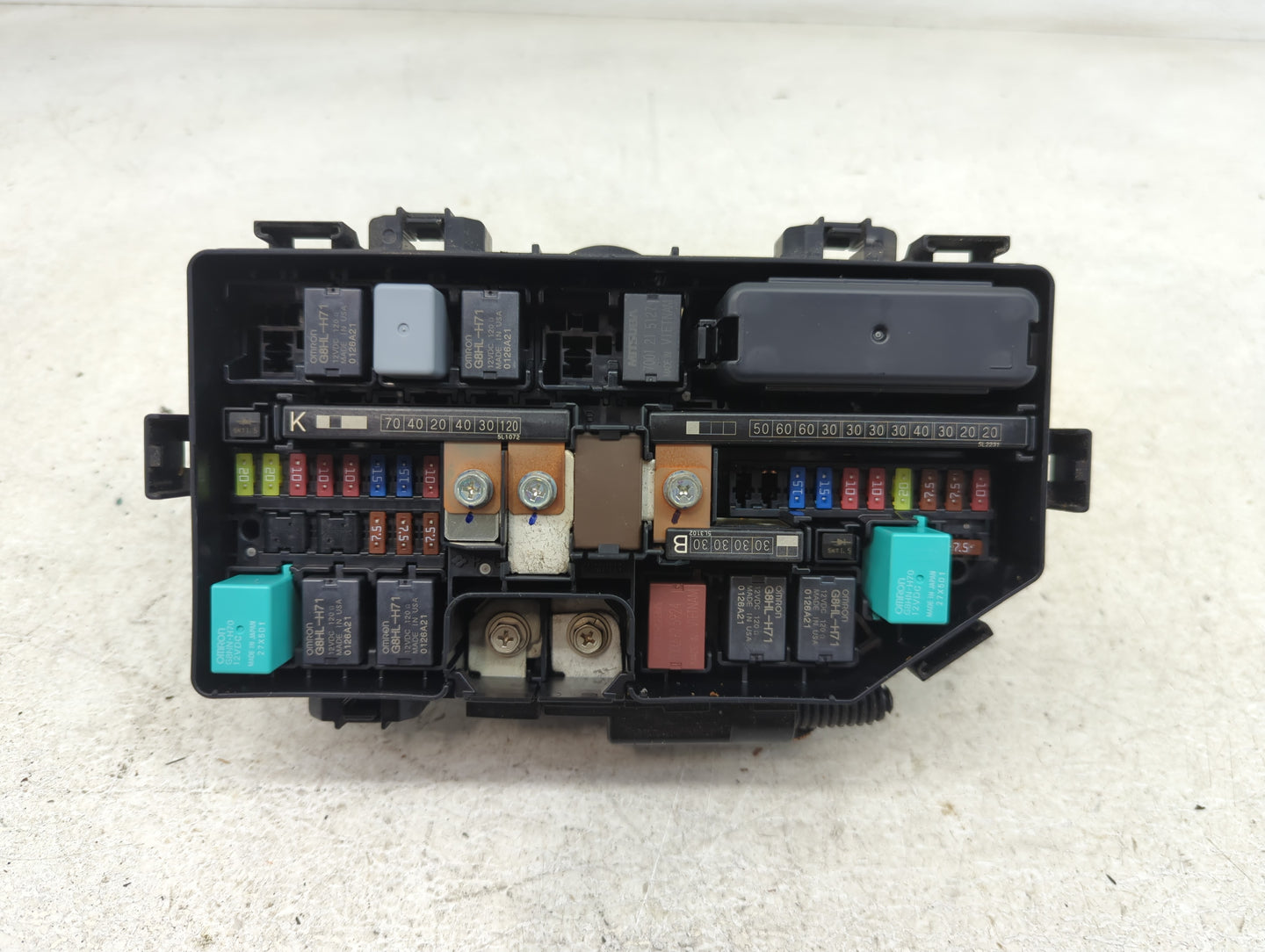 2015-2016 Honda Cr-V Fusebox Fuse Box Panel Relay Module Fits Fits 2015 2016 OEM Used Auto Parts - Oemusedautoparts1.com