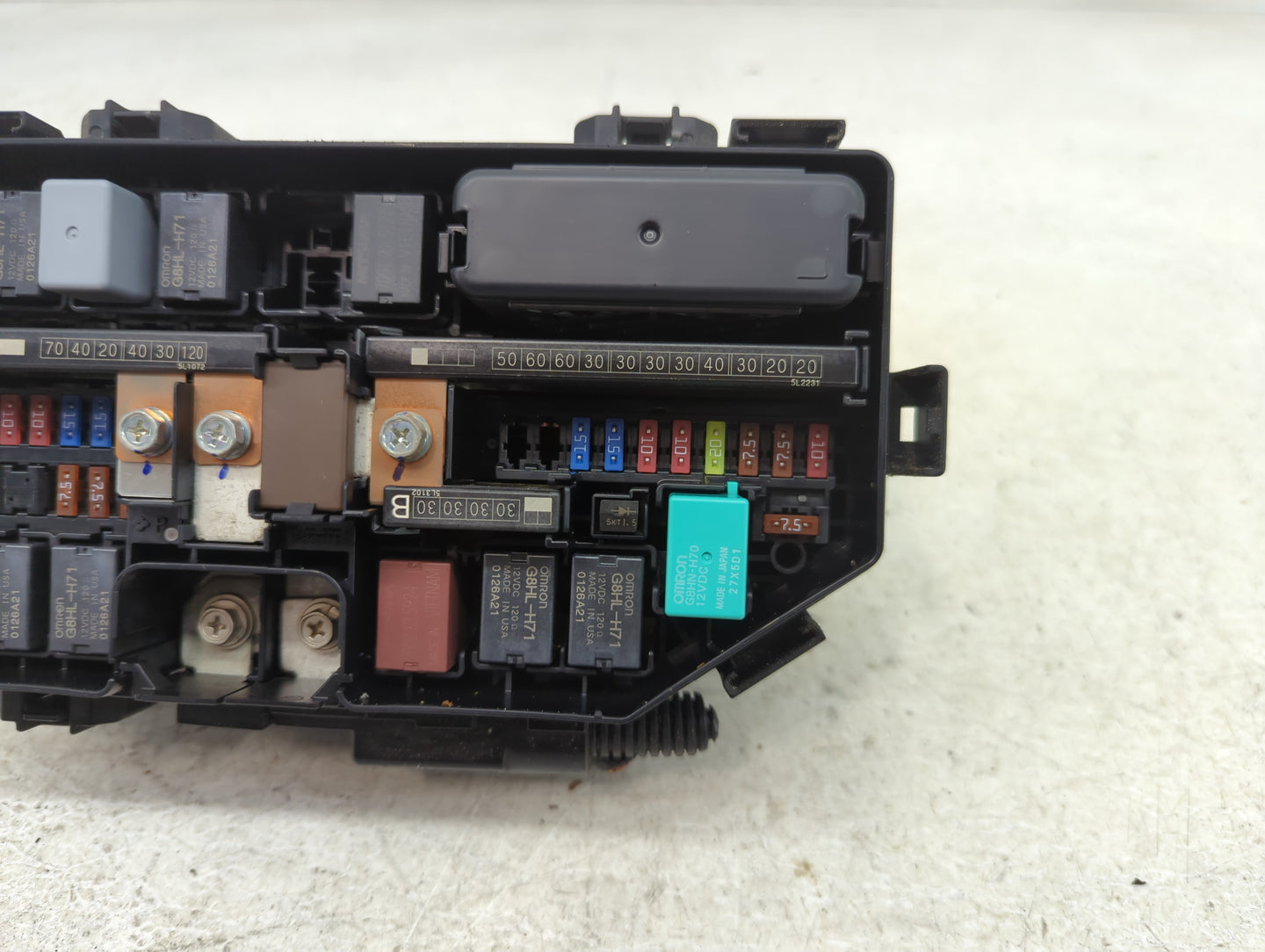 2015-2016 Honda Cr-V Fusebox Fuse Box Panel Relay Module Fits Fits 2015 2016 OEM Used Auto Parts - Oemusedautoparts1.com