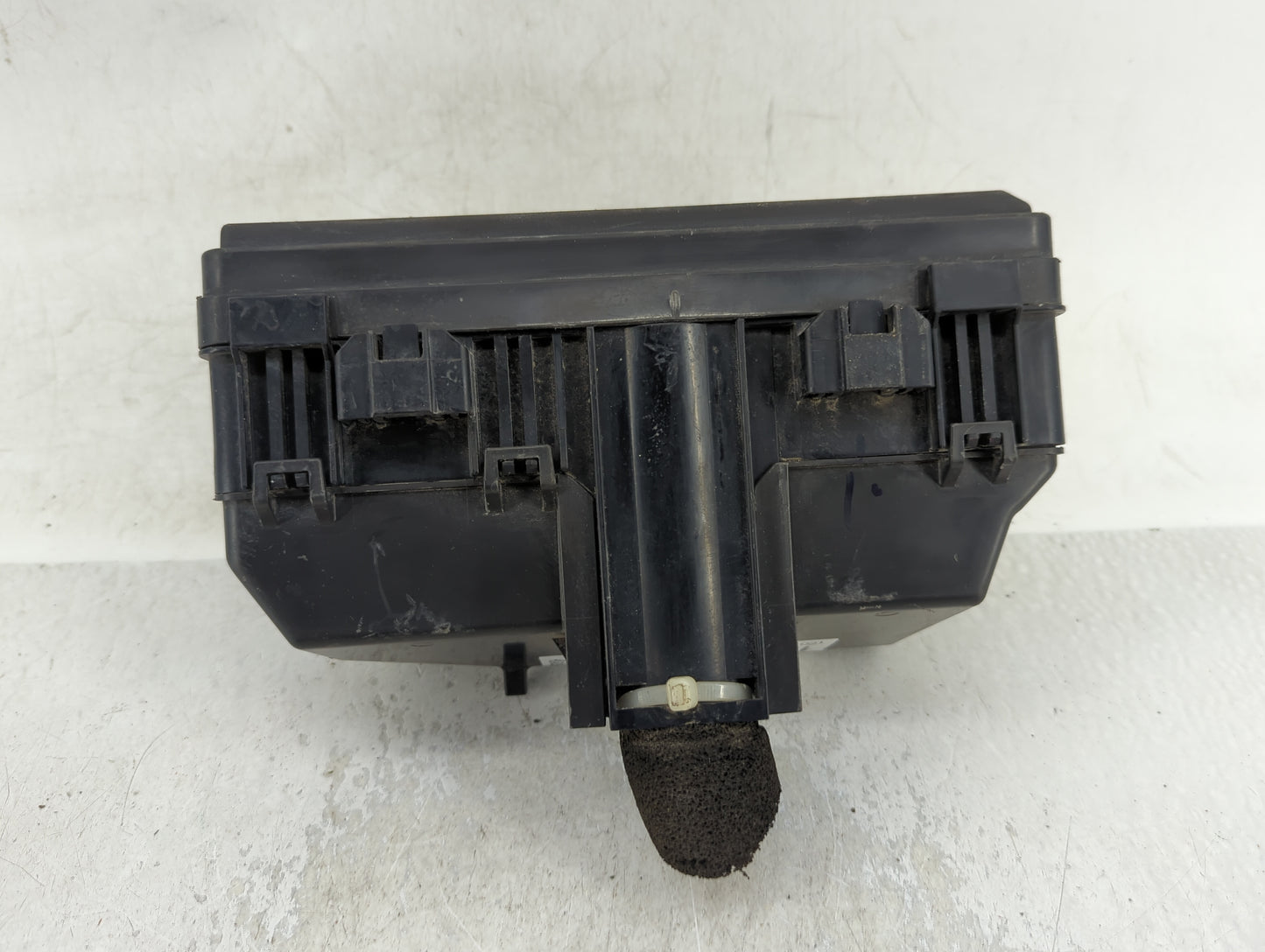 2015-2016 Honda Cr-V Fusebox Fuse Box Panel Relay Module Fits Fits 2015 2016 OEM Used Auto Parts - Oemusedautoparts1.com