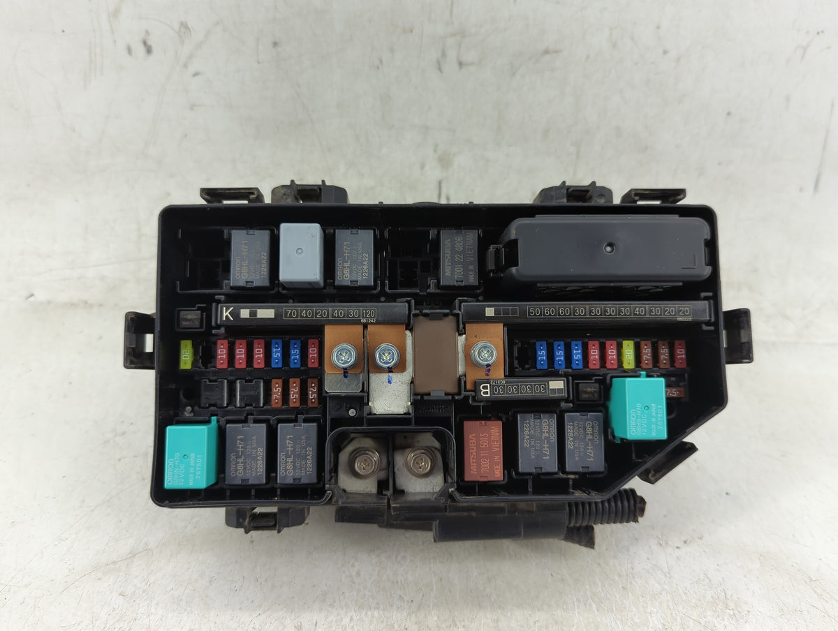 2015-2016 Honda Cr-V Fusebox Fuse Box Panel Relay Module P/N:T1W A010 A0 Fits Fits 2015 2016 OEM Used Auto Parts - Oemusedau