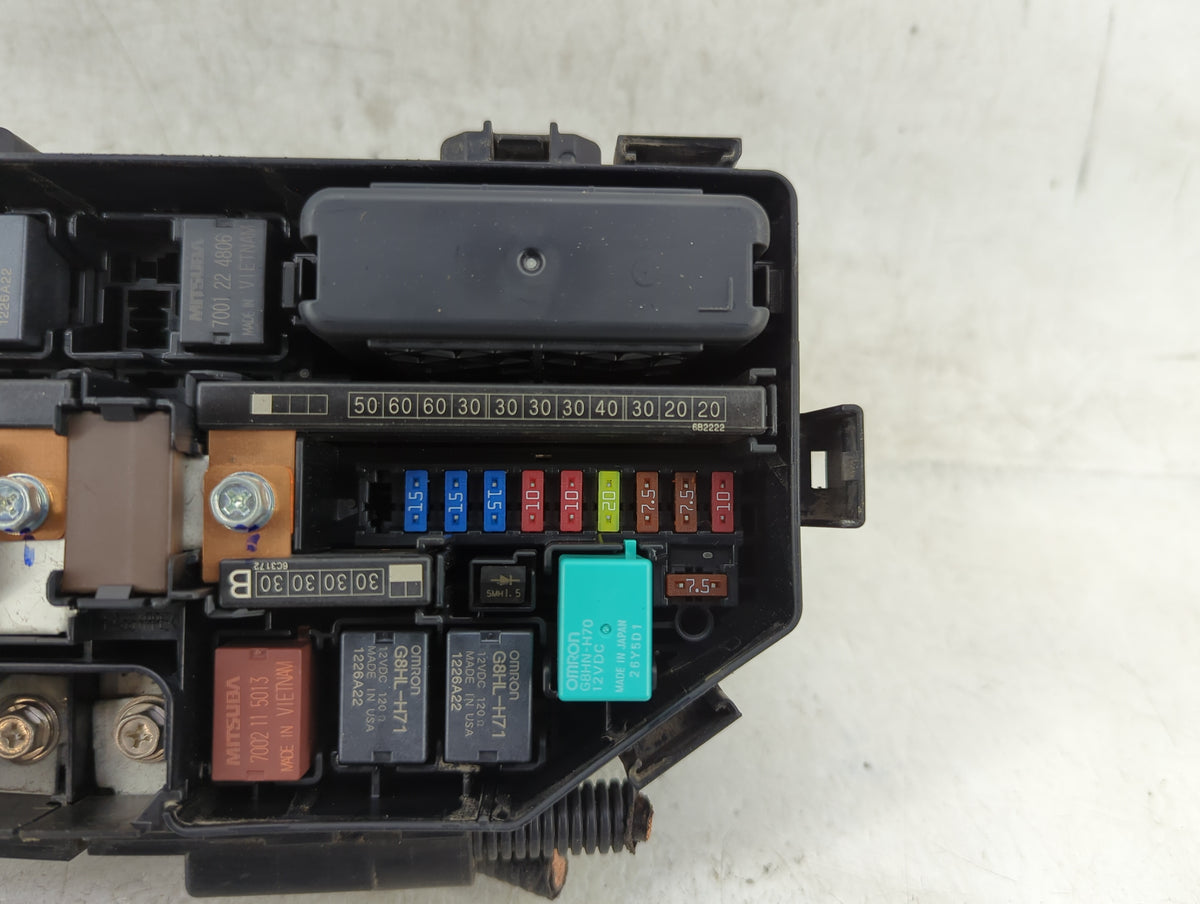 2015-2016 Honda Cr-V Fusebox Fuse Box Panel Relay Module P/N:T1W A010 A0 Fits Fits 2015 2016 OEM Used Auto Parts - Oemusedau