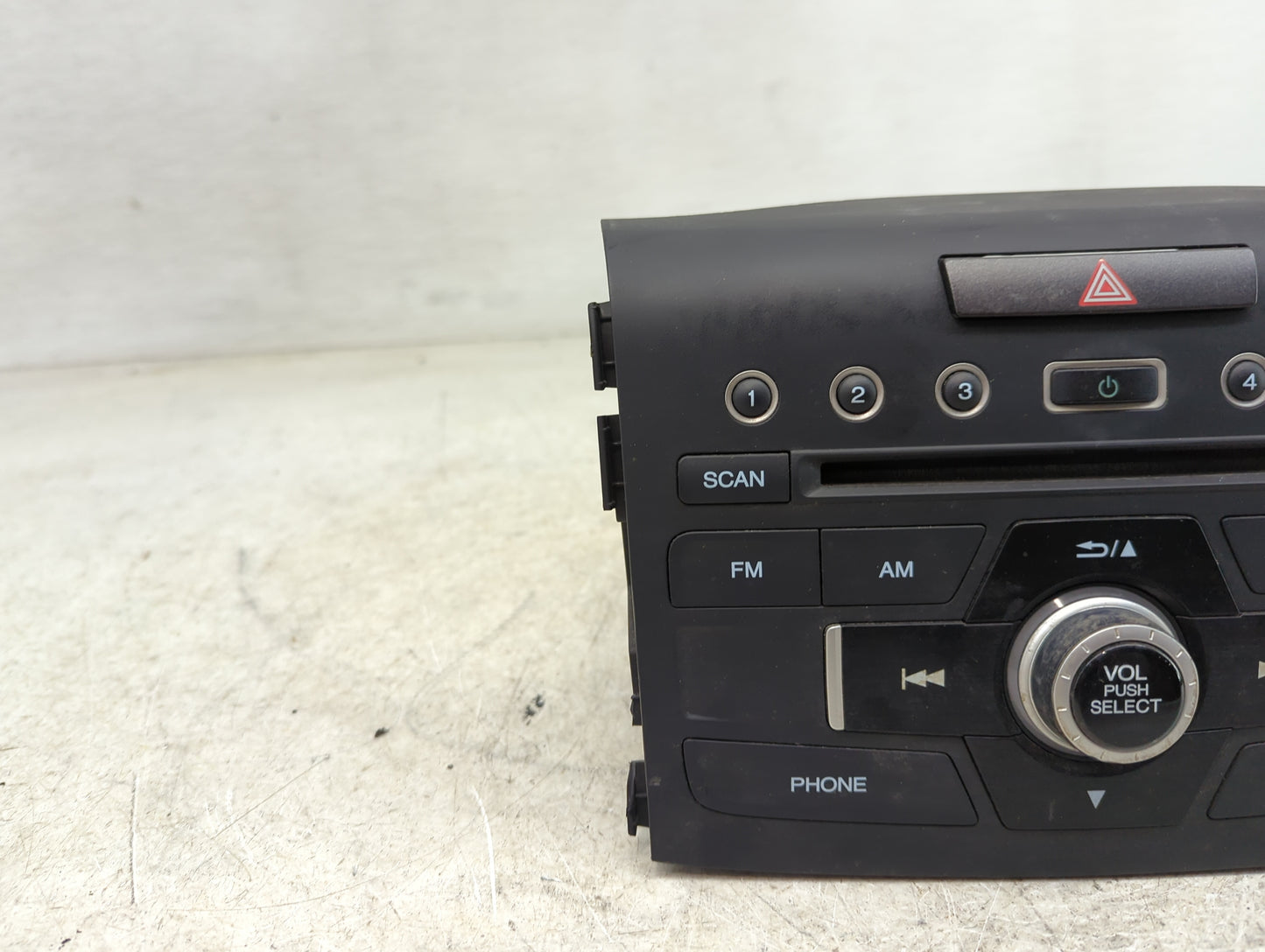 2016 Honda Cr-V Radio AM FM Cd Player Receiver Replacement P/N:39100-T0A-A711-M1 Fits OEM Used Auto Parts - Oemusedautoparts