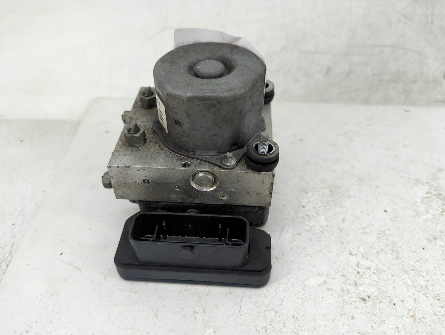 2015-2016 Honda Cr-V ABS Pump Control Module Replacement P/N:W160598640203918 Fits Fits 2015 2016 OEM Used Auto Parts - Oemu