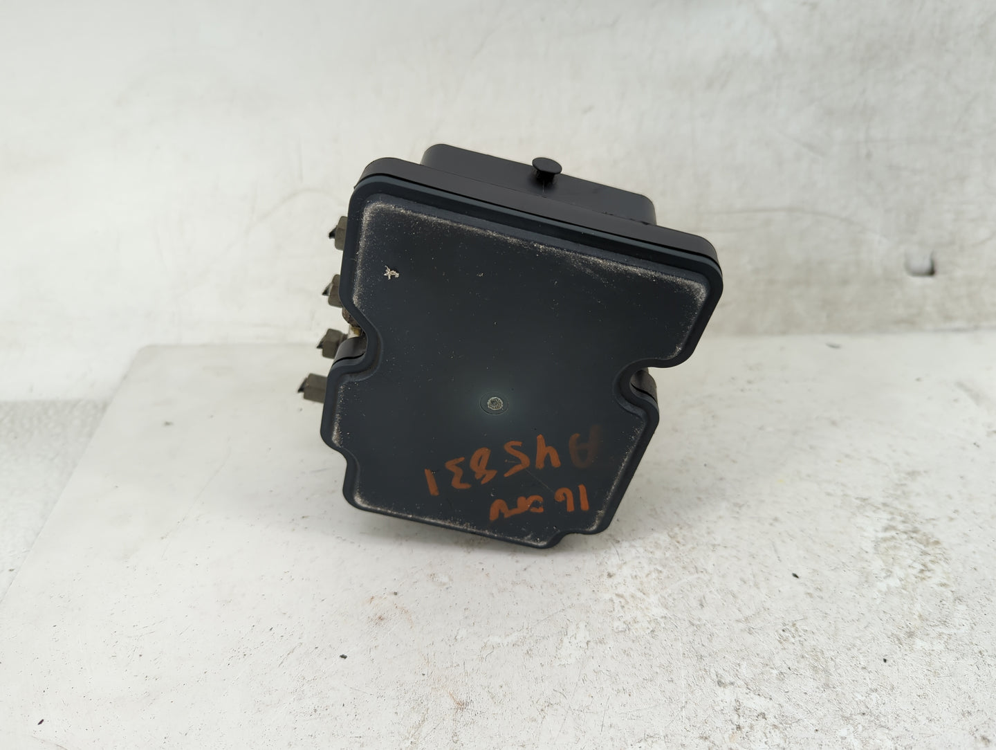 2015-2016 Honda Cr-V ABS Pump Control Module Replacement P/N:W160598640203918 Fits Fits 2015 2016 OEM Used Auto Parts - Oemu