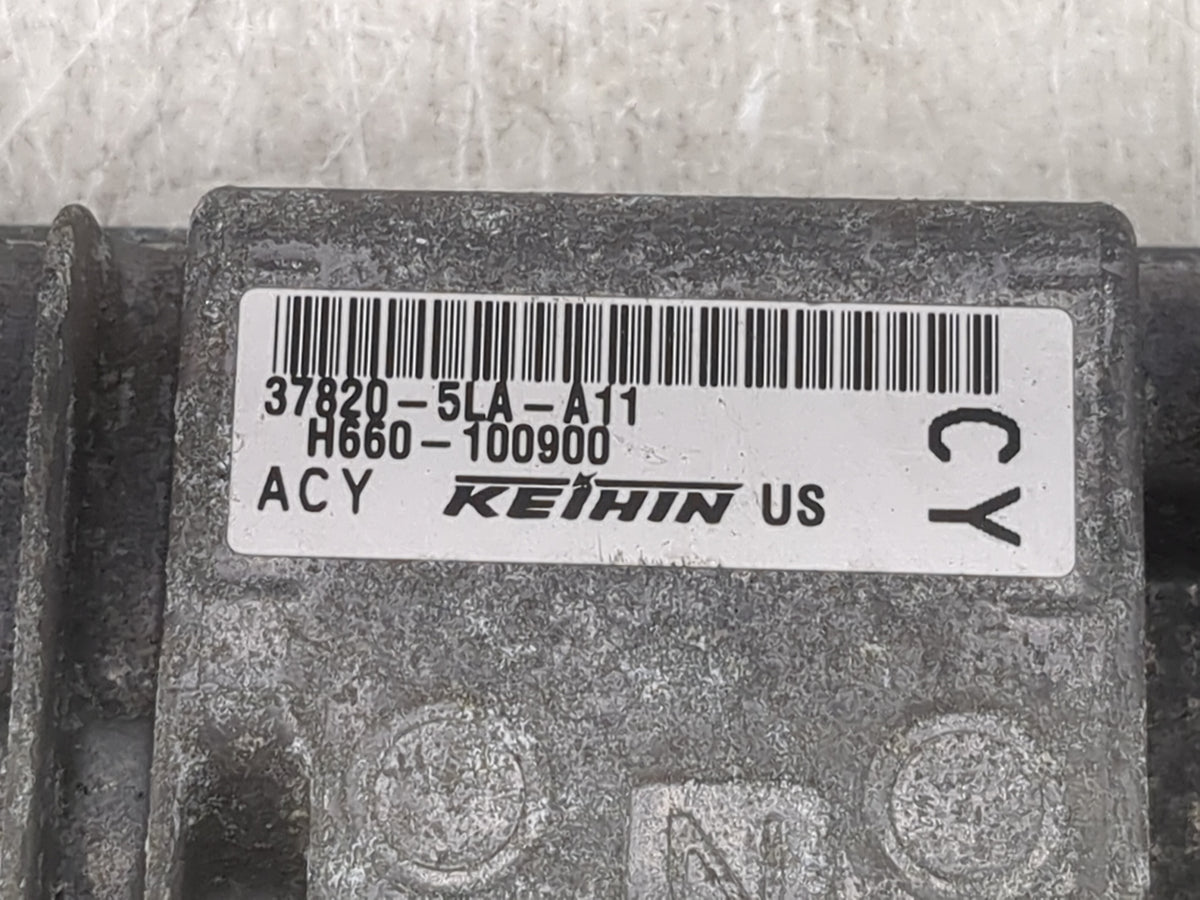 2016 Honda Cr-V PCM Engine Control Computer ECU ECM PCU OEM P/N:37820-5LA-A11 37820-5LA-A12 OEM Used Auto Parts - Oemusedaut