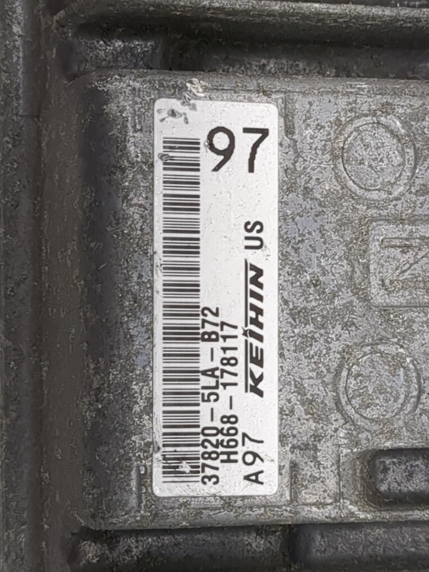 2016 Honda Cr-V PCM Engine Control Computer ECU ECM PCU OEM P/N:37820-5LA-B72 Fits OEM Used Auto Parts - Oemusedautoparts1.c