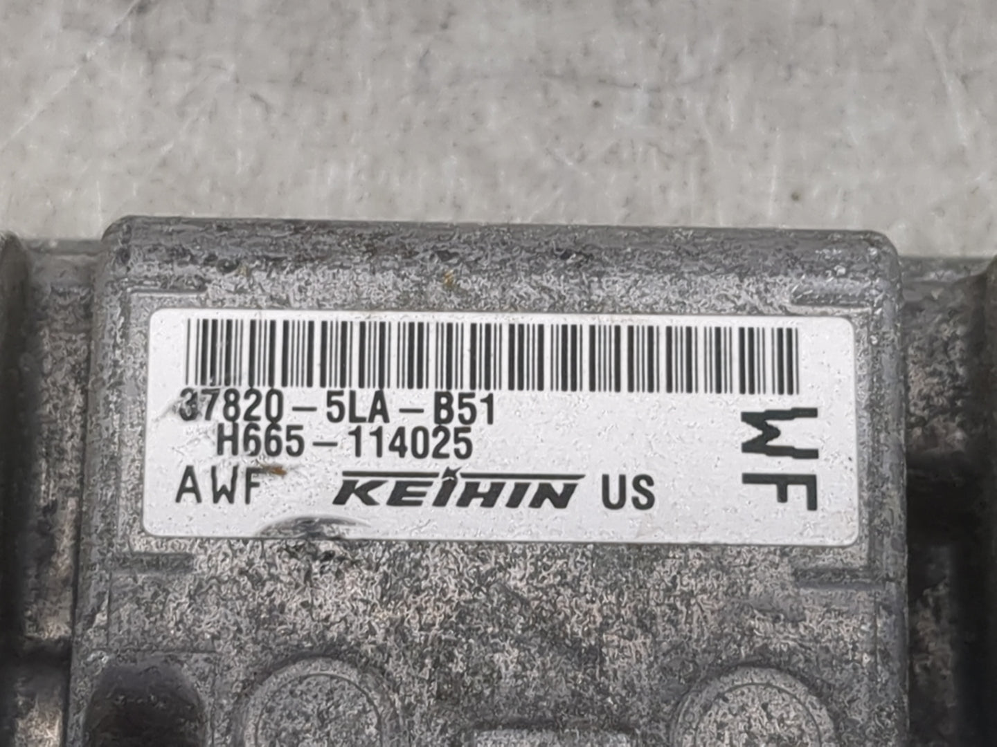 2016 Honda Cr-V PCM Engine Control Computer ECU ECM PCU OEM P/N:37820-5LA-B52 Fits OEM Used Auto Parts - Oemusedautoparts1.c