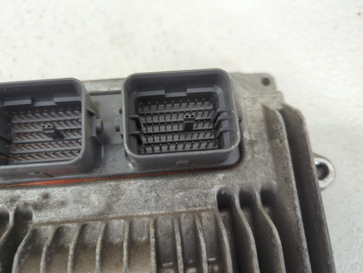 2016 Honda Cr-V PCM Engine Control Computer ECU ECM PCU OEM P/N:37820-5LA-A11 H660-109898 Fits OEM Used Auto Parts - Oemused