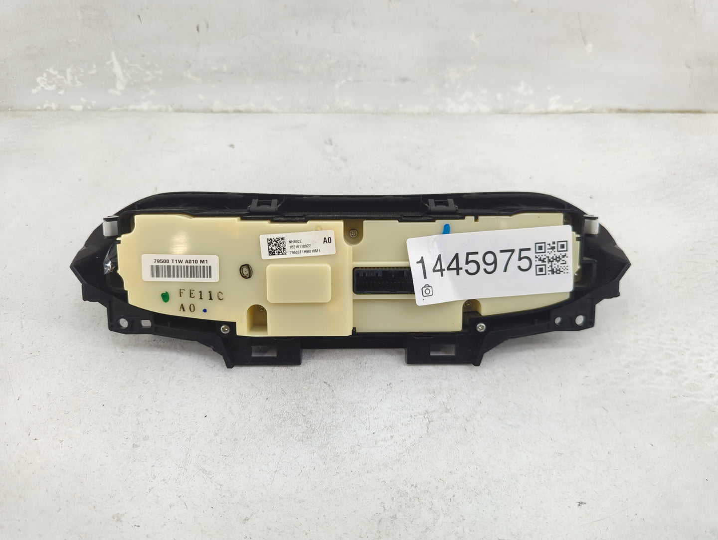 2015-2016 Honda Cr-V Climate Control Module Temperature AC/Heater Replacement P/N:79500T1WA010M1 79500-T1W-A010-M1 Fits OEM 