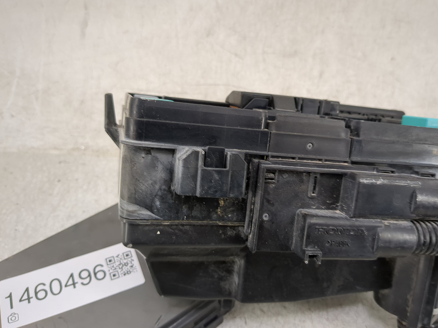 2015-2016 Honda Cr-V Fusebox Fuse Box Panel Relay Module P/N:PP-TD20 Fits Fits 2015 2016 OEM Used Auto Parts - Oemusedautopa