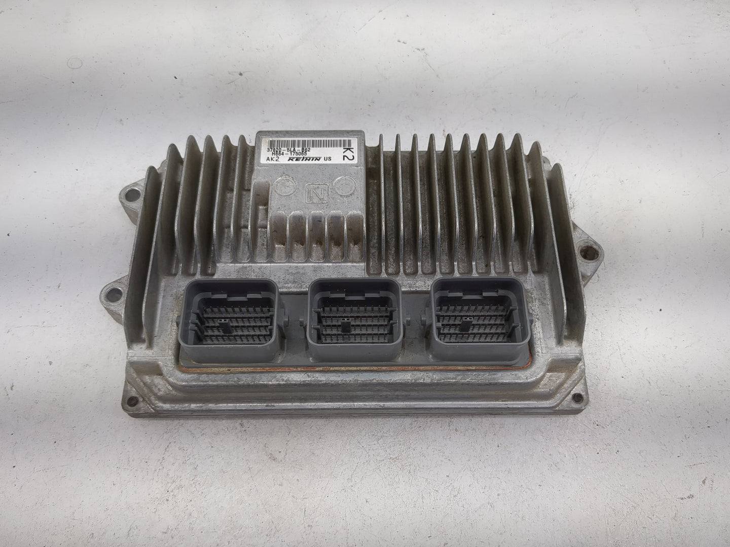2016 Honda Cr-V PCM Engine Control Computer ECU ECM PCU OEM P/N:37820-5LA-B62 H664-175065 Fits OEM Used Auto Parts - Oemused