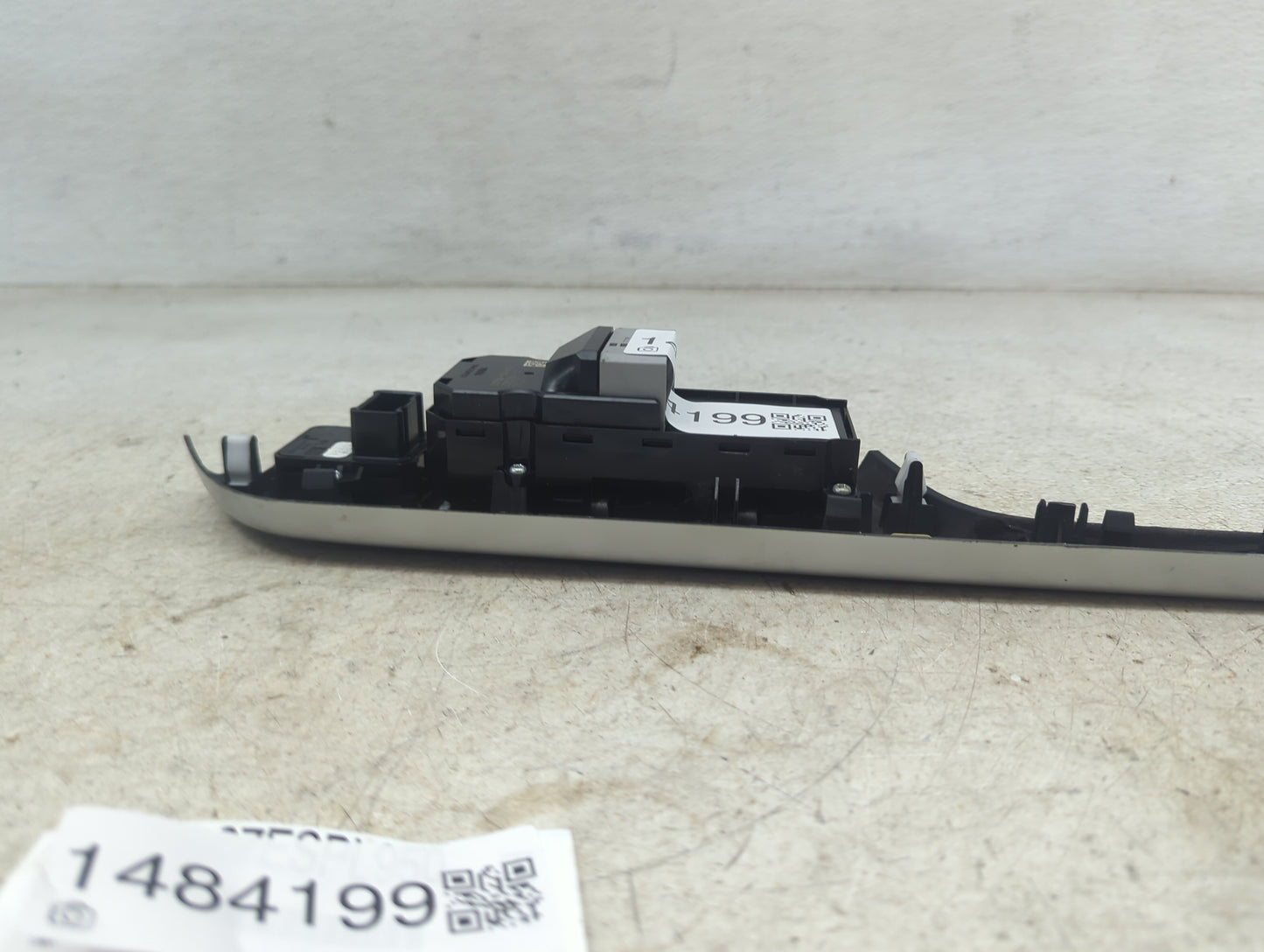 2015-2016 Honda Cr-V Master Power Window Switch Replacement Driver Side Left P/N:35750-T0A-A31 Fits Fits 2015 2016 OEM Used 