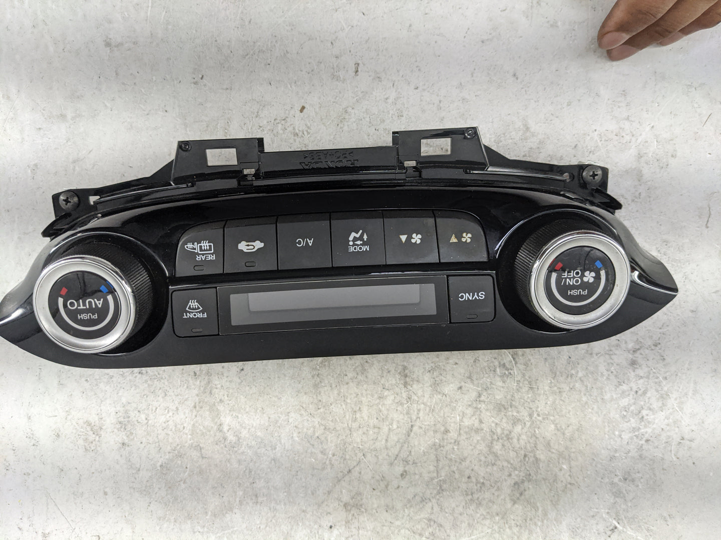 2015-2016 Honda Cr-V Climate Control Module Temperature AC/Heater Replacement Fits Fits 2015 2016 OEM Used Auto Parts - Oemu