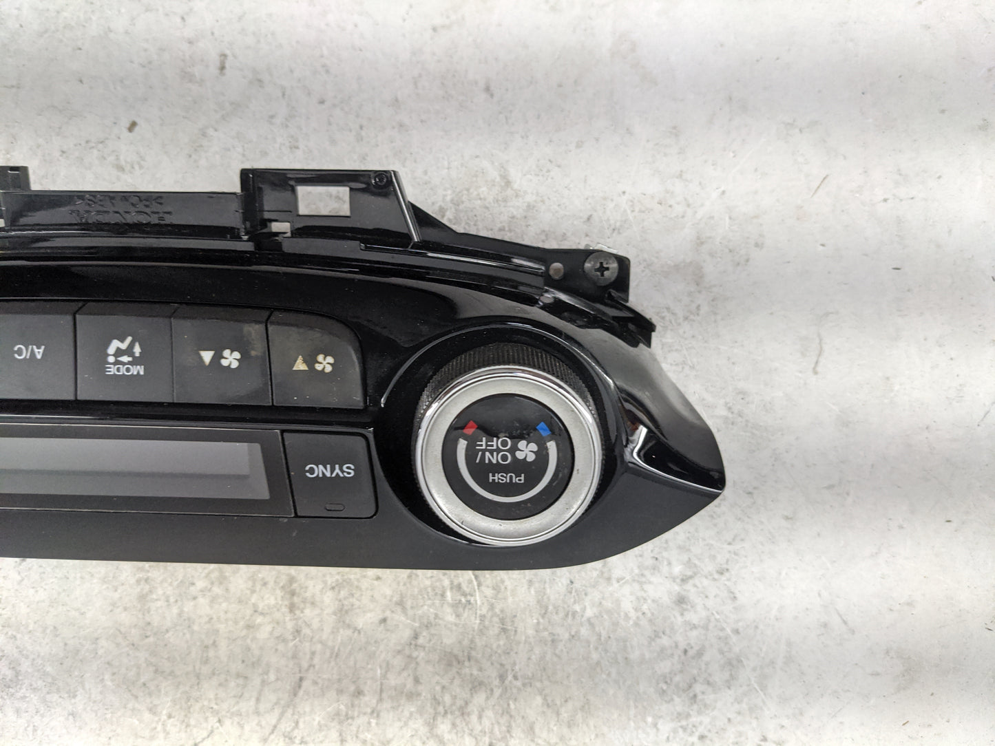 2015-2016 Honda Cr-V Climate Control Module Temperature AC/Heater Replacement Fits Fits 2015 2016 OEM Used Auto Parts - Oemu