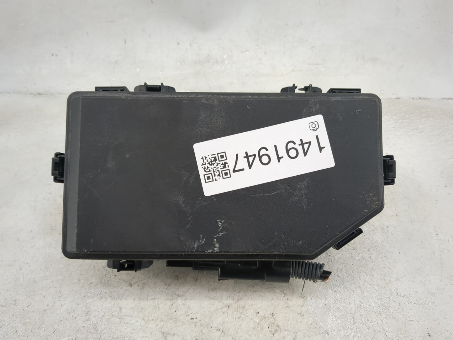 2015-2016 Honda Cr-V Fusebox Fuse Box Panel Relay Module P/N:347520160817 Fits Fits 2015 2016 OEM Used Auto Parts - Oemuseda