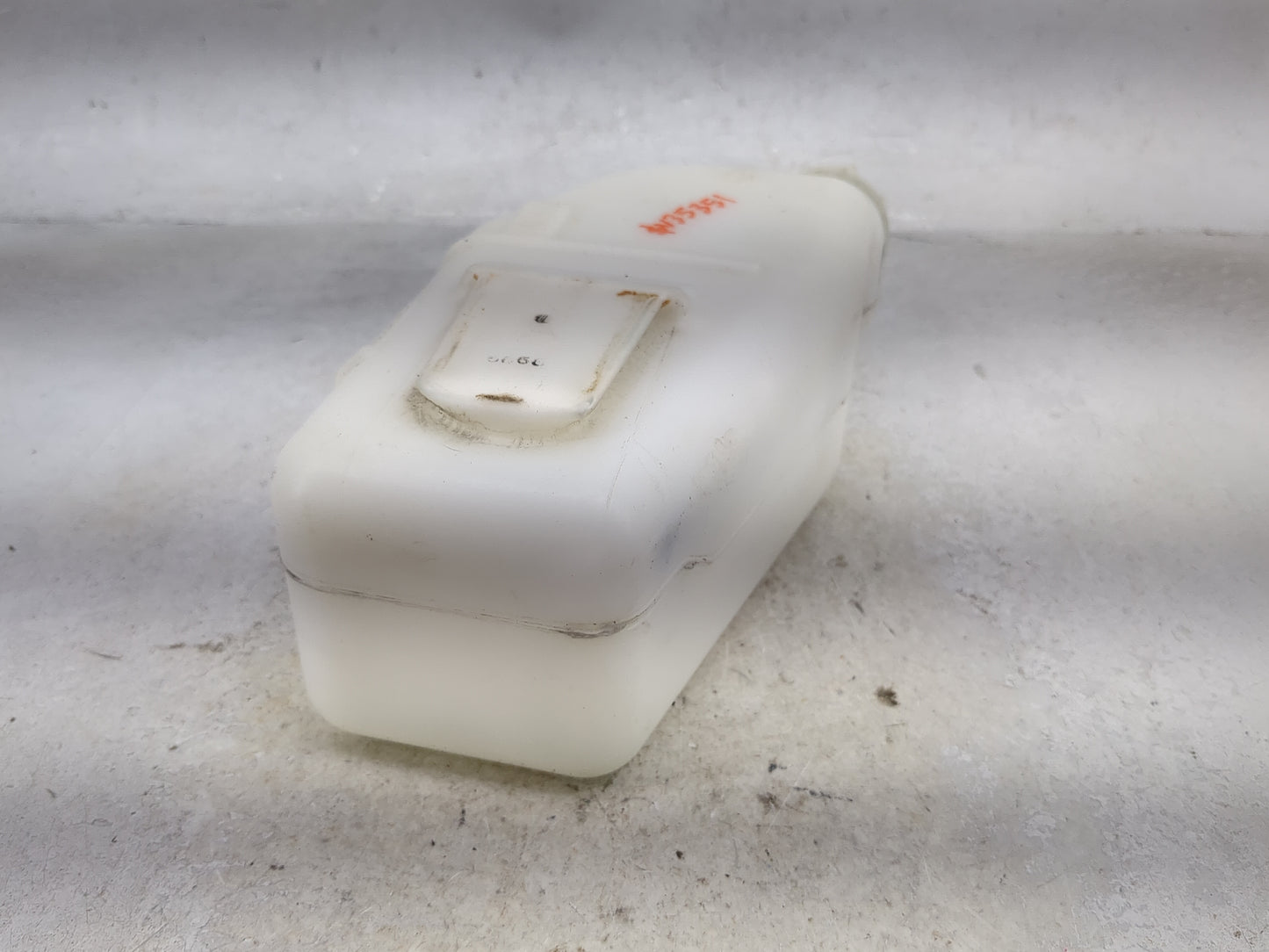 2012-2016 Honda Cr-v Radiator Coolant Overflow Expansion Tank Bottle 1494302 - Oemusedautoparts1.com
