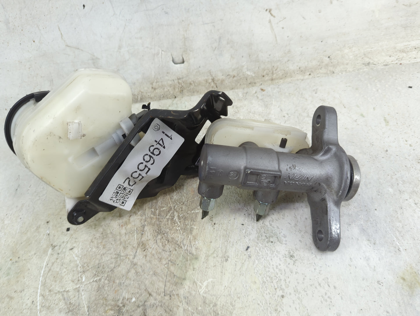 2012-2016 Honda Cr-v Brake Master Cylinder 1496552 - Oemusedautoparts1.com