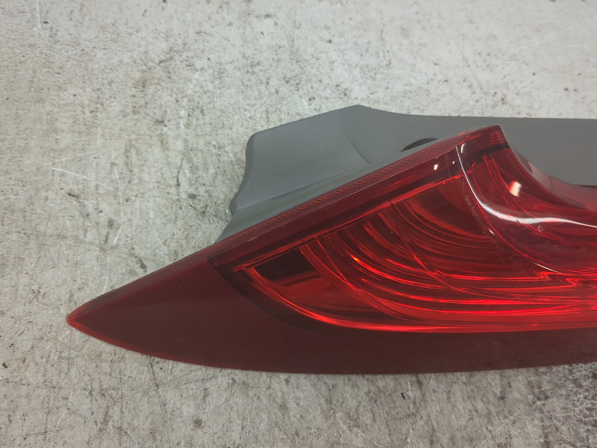 2015-2016 Honda Cr-v Driver Left Side Deck Lid Mounted Tail Light 1501844 - Oemusedautoparts1.com