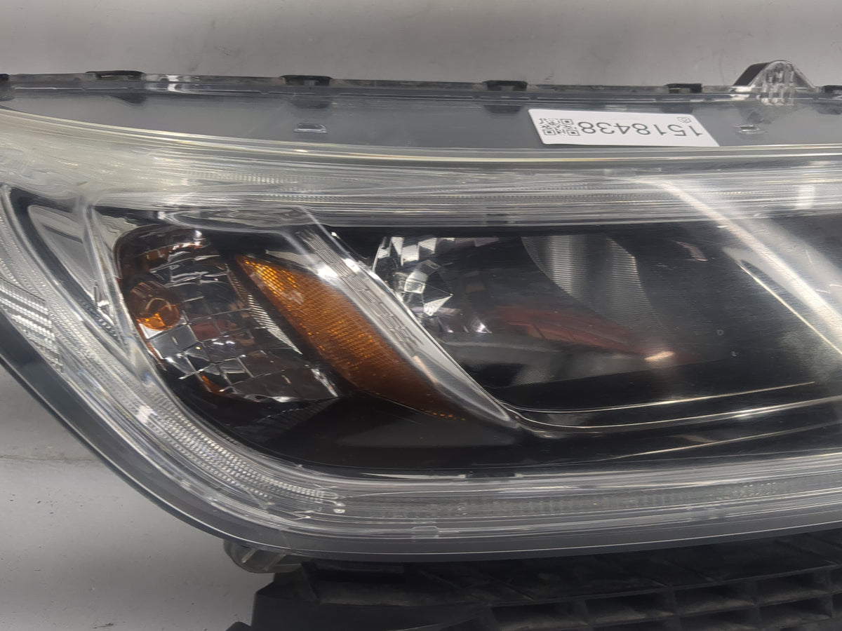2016 Honda Cr-v Passenger Right Oem Head Light Headlight Lamp - Oemusedautoparts1.com