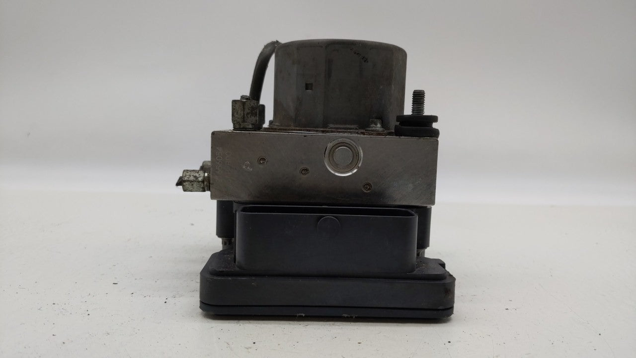 2015-2016 Honda Cr-V ABS Pump Control Module Replacement P/N:2265106527 57110-T1W-A140-M1, 57110-T1W-A130-M1 Fits Fits 2015 
