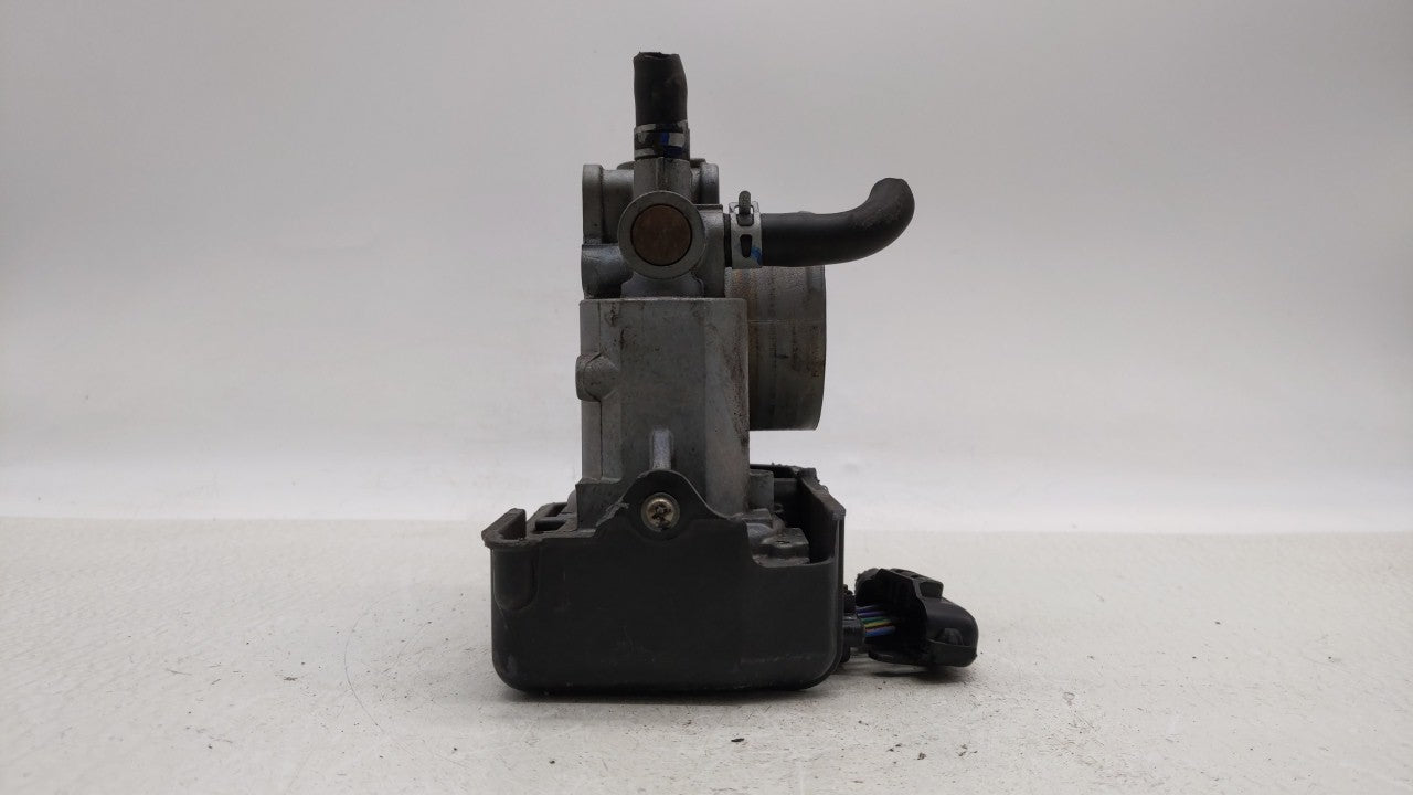 2015-2018 Honda Cr-V Throttle Body P/N:GMF4A Fits Fits 2013 2014 2015 2016 2017 2018 OEM Used Auto Parts - Oemusedautoparts1