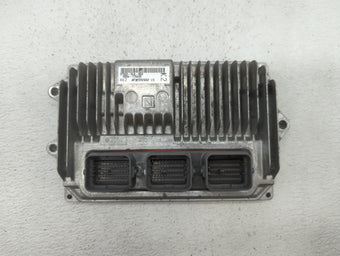 compare product 2016 Honda Cr-V PCM Engine Control Computer ECU ECM PCU OEM P/N:37820-5LA-B71 37820-5LA-B62 Fits OEM Used Auto Parts