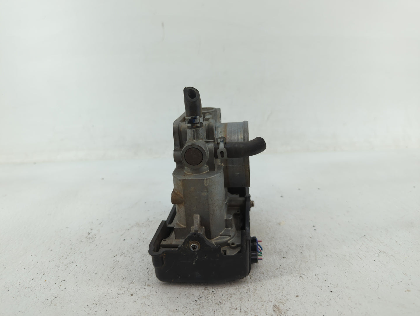 2015-2019 Honda Cr-V Throttle Body P/N:GMF4A Fits Fits 2013 2014 2015 2016 2017 2018 2019 2020 2021 2022 OEM Used Auto Parts