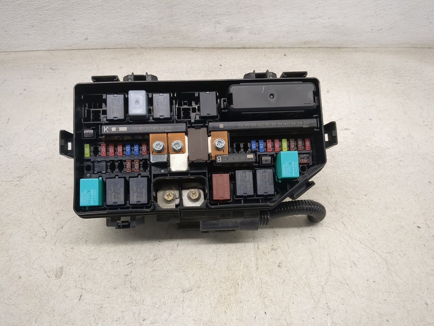 2015-2016 Honda Cr-V Fusebox Fuse Box Panel Relay Module P/N:38250-T1W-A011-M1 T1W-A010 Fits Fits 2015 2016 OEM Used Auto Pa