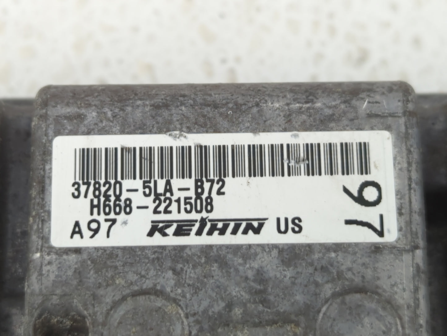 2016 Honda Cr-V PCM Engine Control Computer ECU ECM PCU OEM P/N:37820-5LA-B72 37820-5LA-B71 Fits OEM Used Auto Parts - Oemus