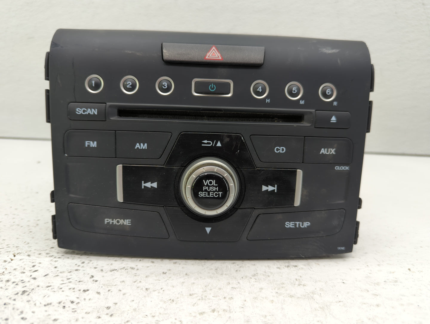 2016 Honda Cr-V Radio AM FM Cd Player Receiver Replacement P/N:39100-T0A-A711-M1 Fits OEM Used Auto Parts - Oemusedautoparts